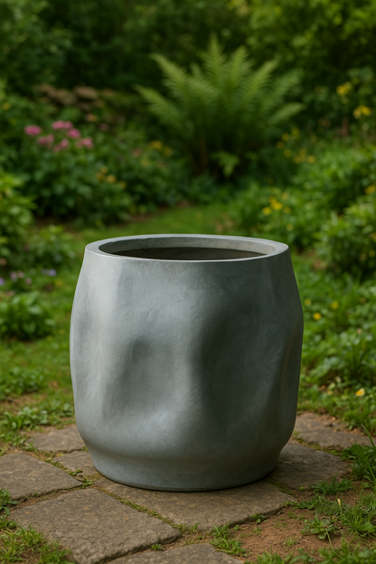 Strukturierter, unregelmäßig geformter Magnesium-Blumentopf für den Boden