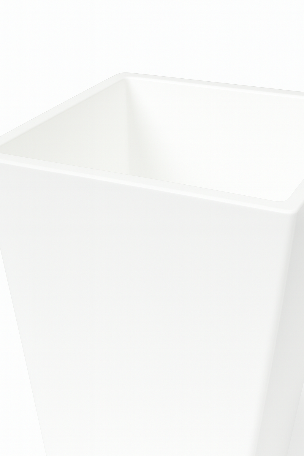 Moderner, konisch zulaufender quadratischer Pflanztopf