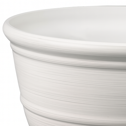 Klassischer weißer Pflanztopf aus Kunstharz