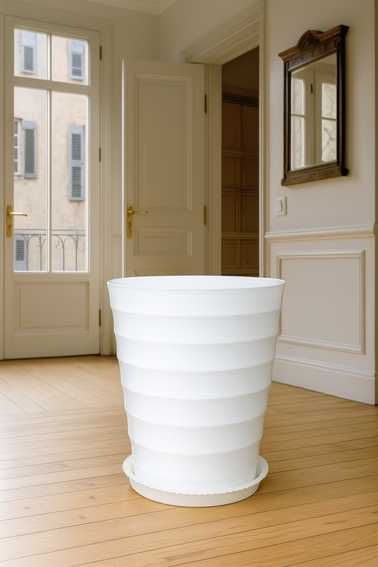 Runder Blumentopf mit Wellenmuster