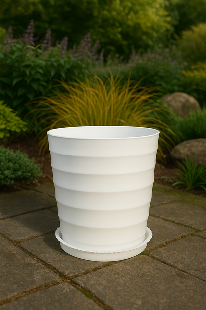 Runder Blumentopf mit Wellenmuster