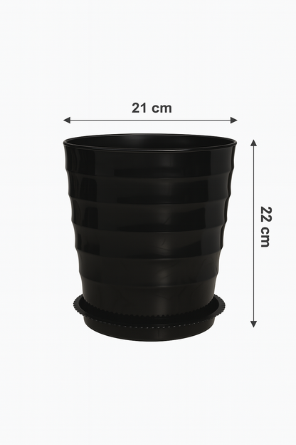 Runder Blumentopf mit Wellenmuster
