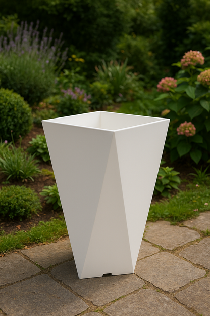 Großer Blumentopf aus Kunstharz