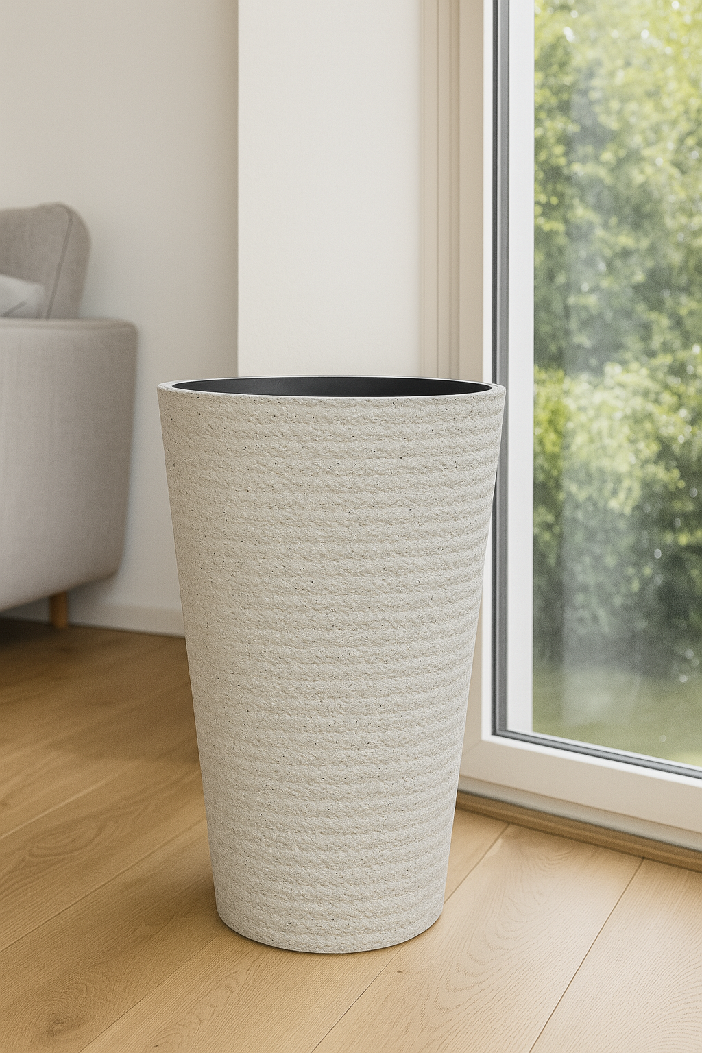 Moderner, strukturierter, hoher Pflanzkübel aus Kunstharz