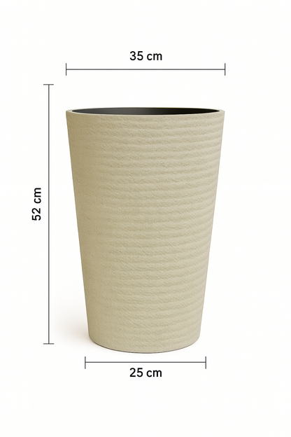 Moderner, strukturierter, hoher Pflanzkübel aus Kunstharz